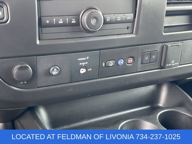Used 2025 Chevrolet Express 3500 LT w/ LT Preferred Equipment Group RWD image 16