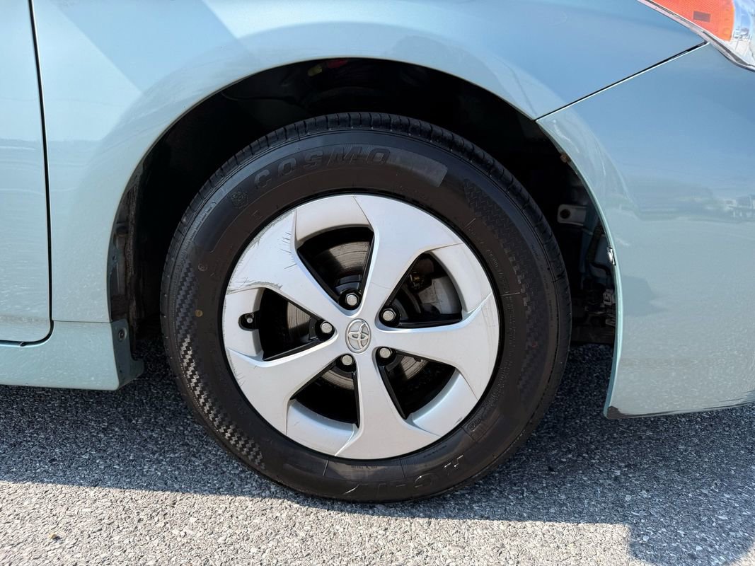 Used 2014 Toyota Prius Three image 25