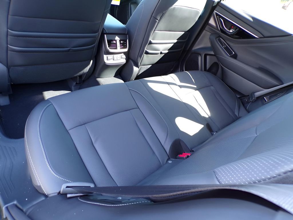 Certified 2025 Subaru Outback Limited AWD/4WD image 16