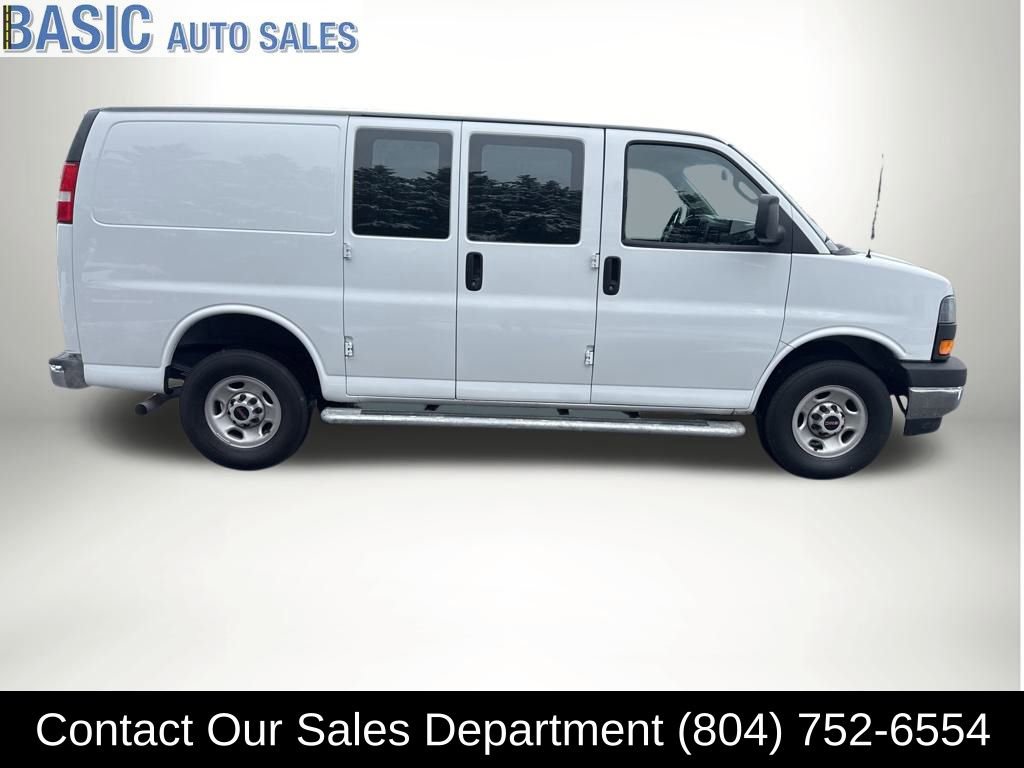 Used 2024 GMC Savana 2500 w/ Driver Convenience Package image 5