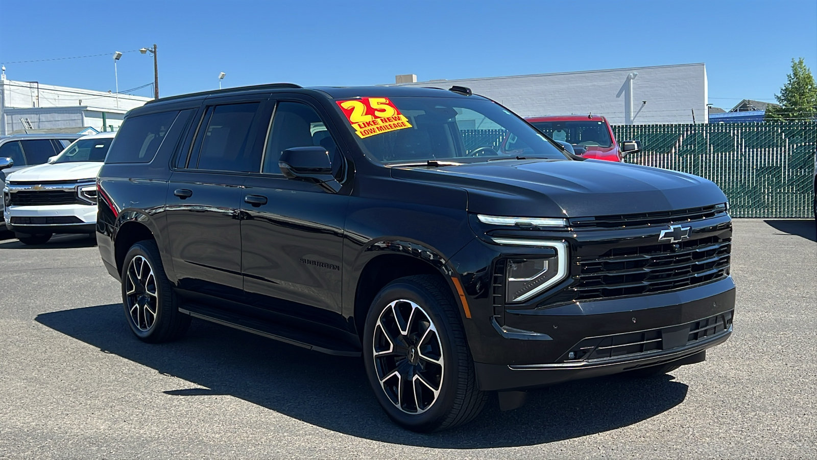 Certified 2025 Chevrolet Suburban RST w/ Comfort Package AWD/4WD image 3