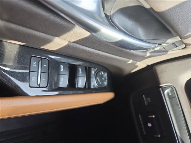 Used 2021 Cadillac Escalade Premium Luxury w/ Performance Package RWD image 11