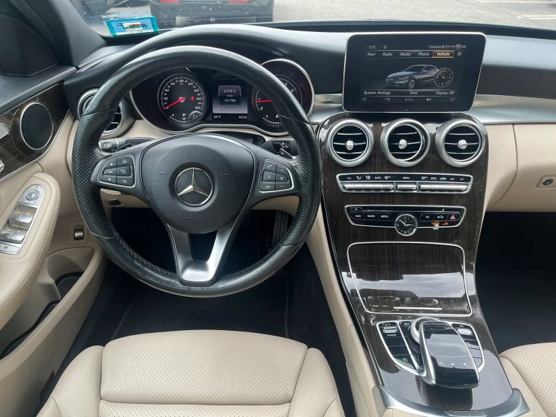 Used 2018 Mercedes-Benz C 300 4MATIC Sedan image 27