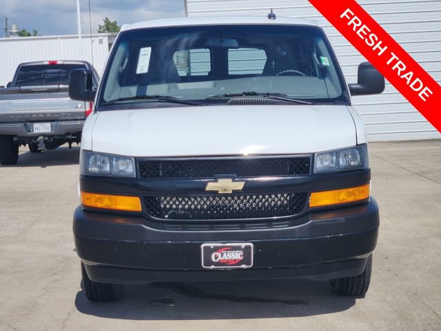 Used 2025 Chevrolet Express 3500 LS RWD image 2