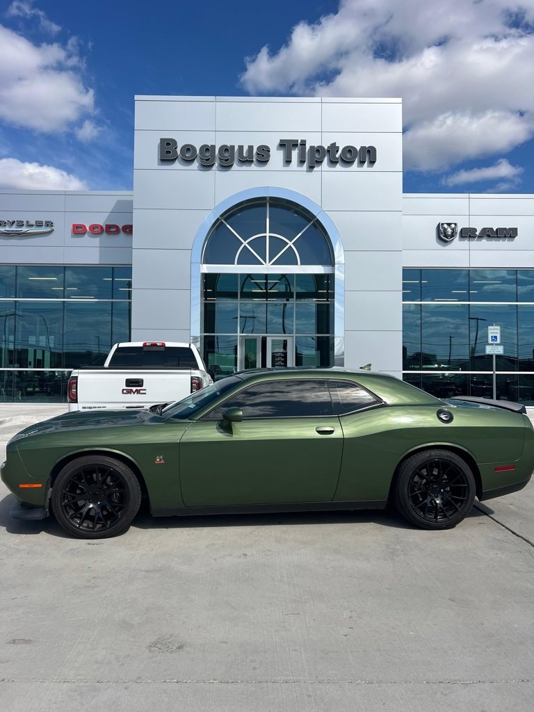 Used 2021 Dodge Challenger R/T Scat Pack image 1