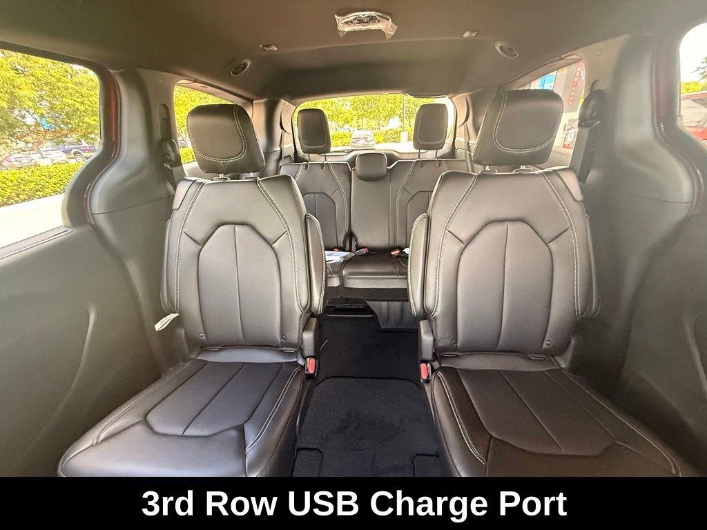 New 2027 Chrysler Pacifica Select w/ Family Tech Group FWD image 24