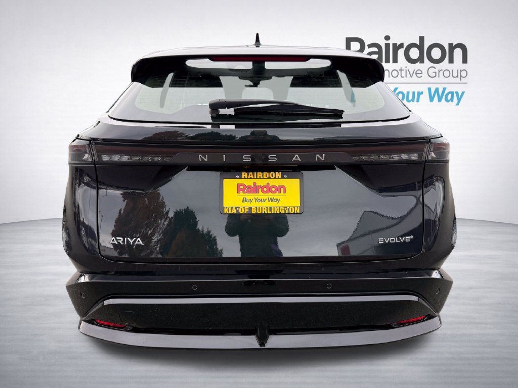 Used 2023 Nissan Ariya FWD image 6
