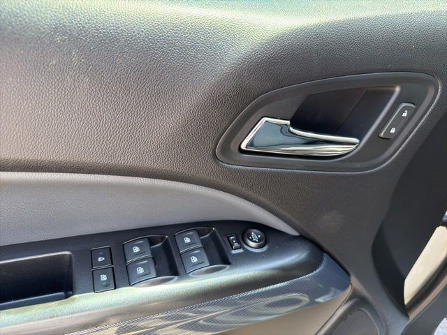Used 2018 Chevrolet Colorado Z71 AWD/4WD image 12