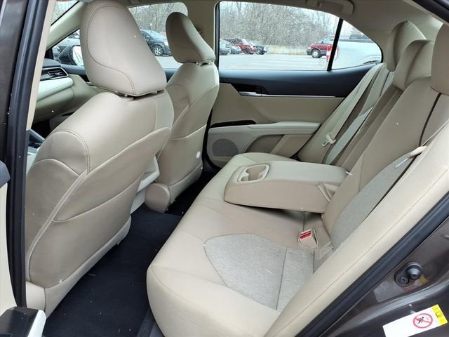 Used 2019 Toyota Camry LE image 13