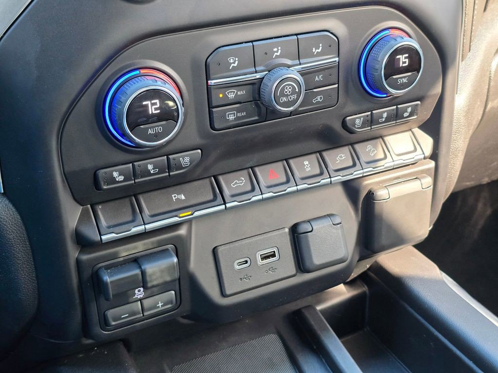 Used 2022 Chevrolet Silverado 1500 LTZ AWD/4WD image 30