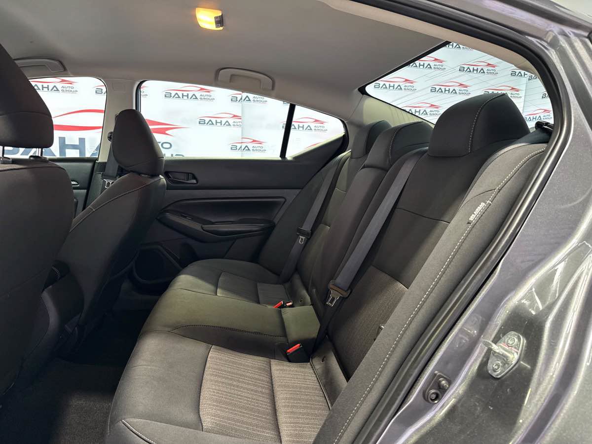 Used 2025 Nissan Altima 2.5 SV AWD/4WD image 36