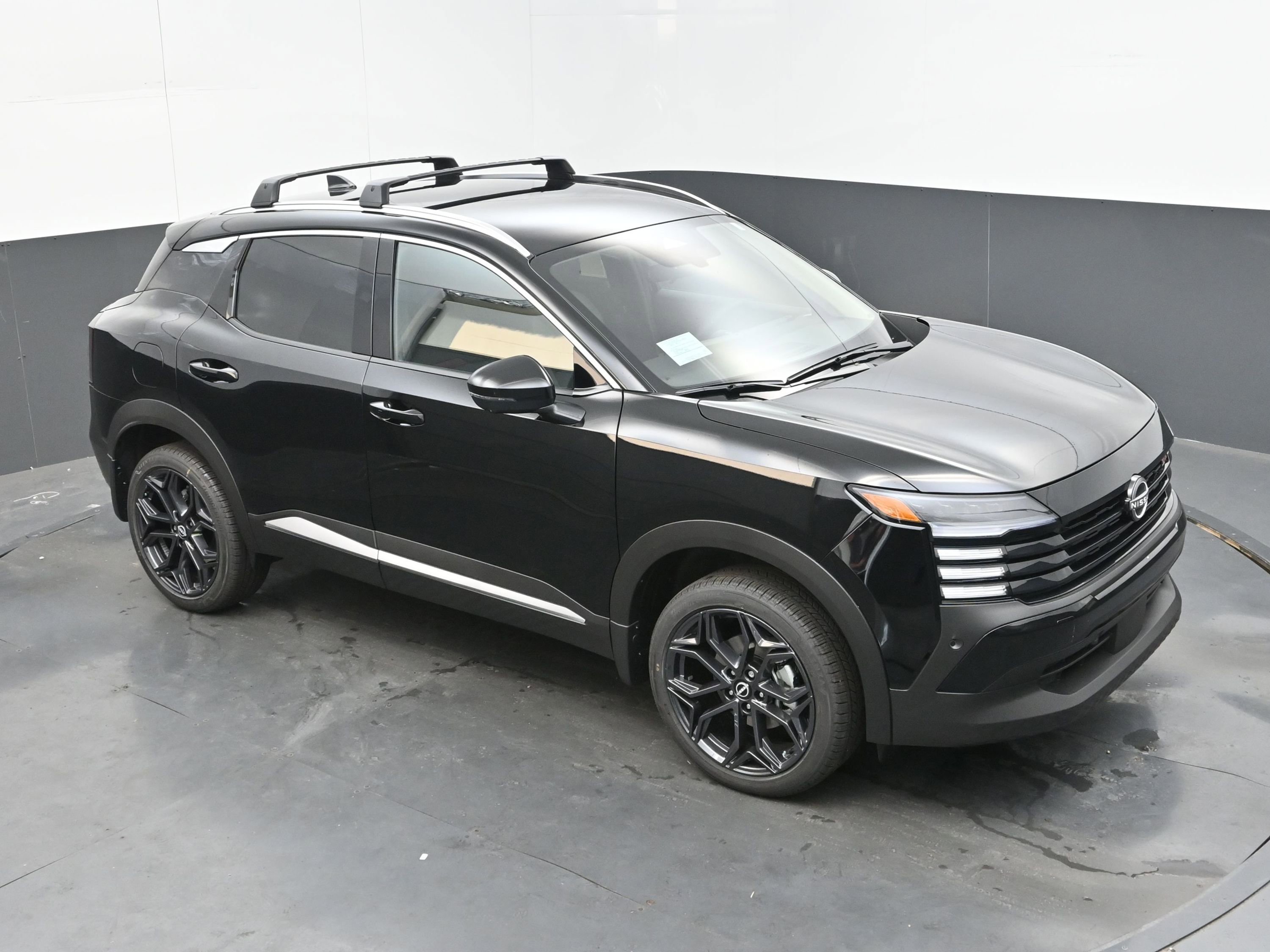 New 2026 Nissan Kicks SR image 28