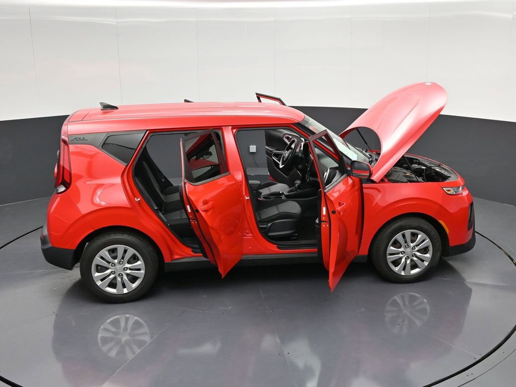 Used 2021 Kia Soul LX FWD image 40