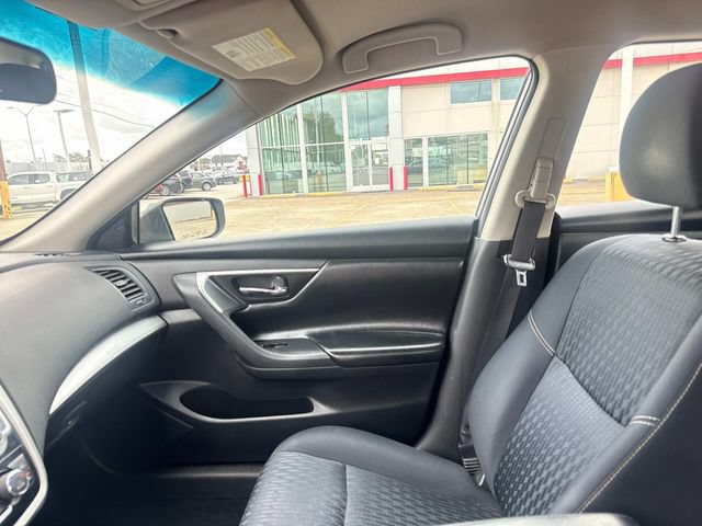 Used 2018 Nissan Altima 2.5 SV FWD image 19