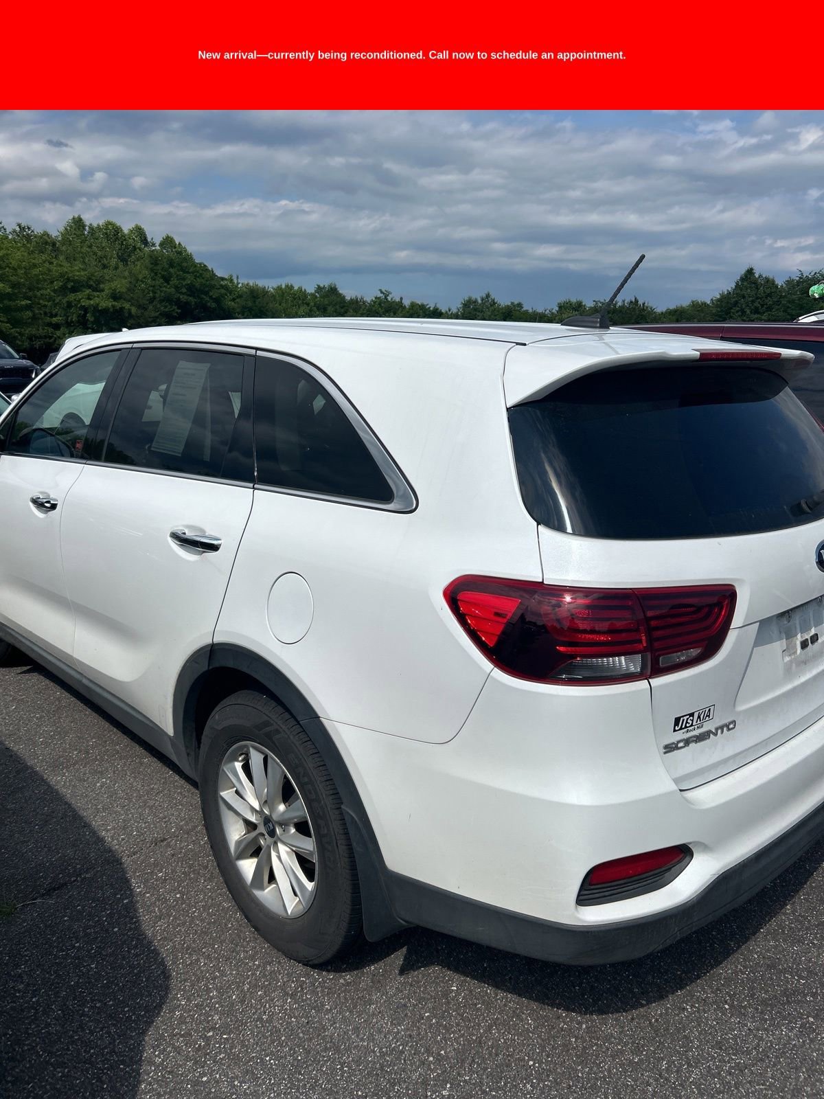 Used 2019 Kia Sorento FWD V6 image 3