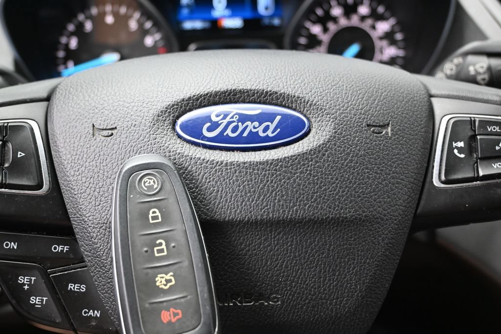 Used 2019 Ford Escape SEL w/ Sun & Style Package FWD image 42