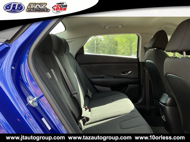 Used 2024 Hyundai Elantra SEL FWD image 12