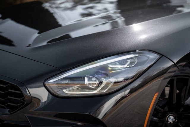 Used 2023 BMW Z4 sDrive30i w/ Shadowloine Package image 3