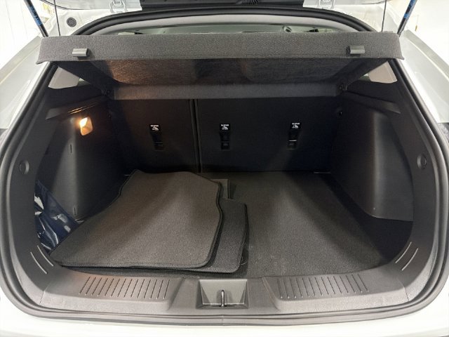 New 2026 Chevrolet Trax LT w/ LT Convenience Package FWD image 15