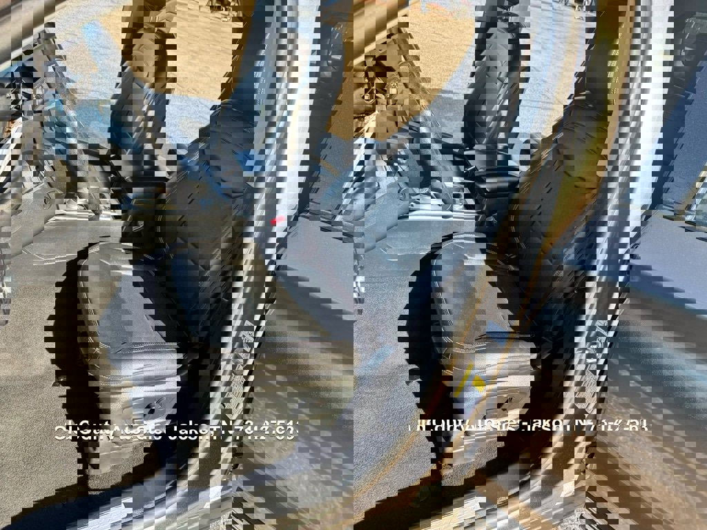 Used 2021 Ford Explorer Limited w/ Equipment Group 301A image 27