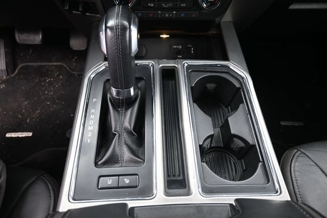 Used 2015 Ford F150 Platinum w/ Equipment Group 701A Luxury AWD/4WD image 24