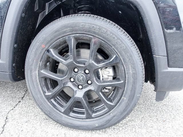 New 2026 Jeep Compass Latitude AWD/4WD image 4