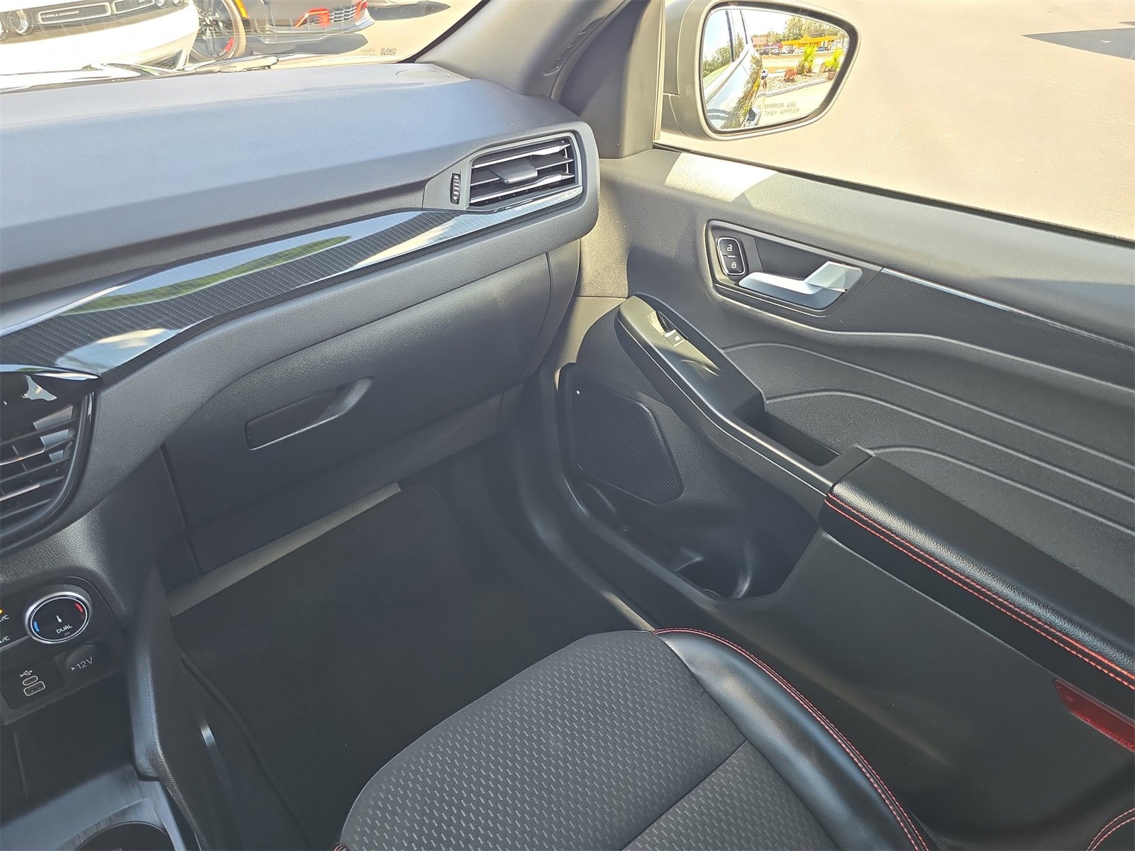 Certified 2024 Ford Escape ST-Line image 11