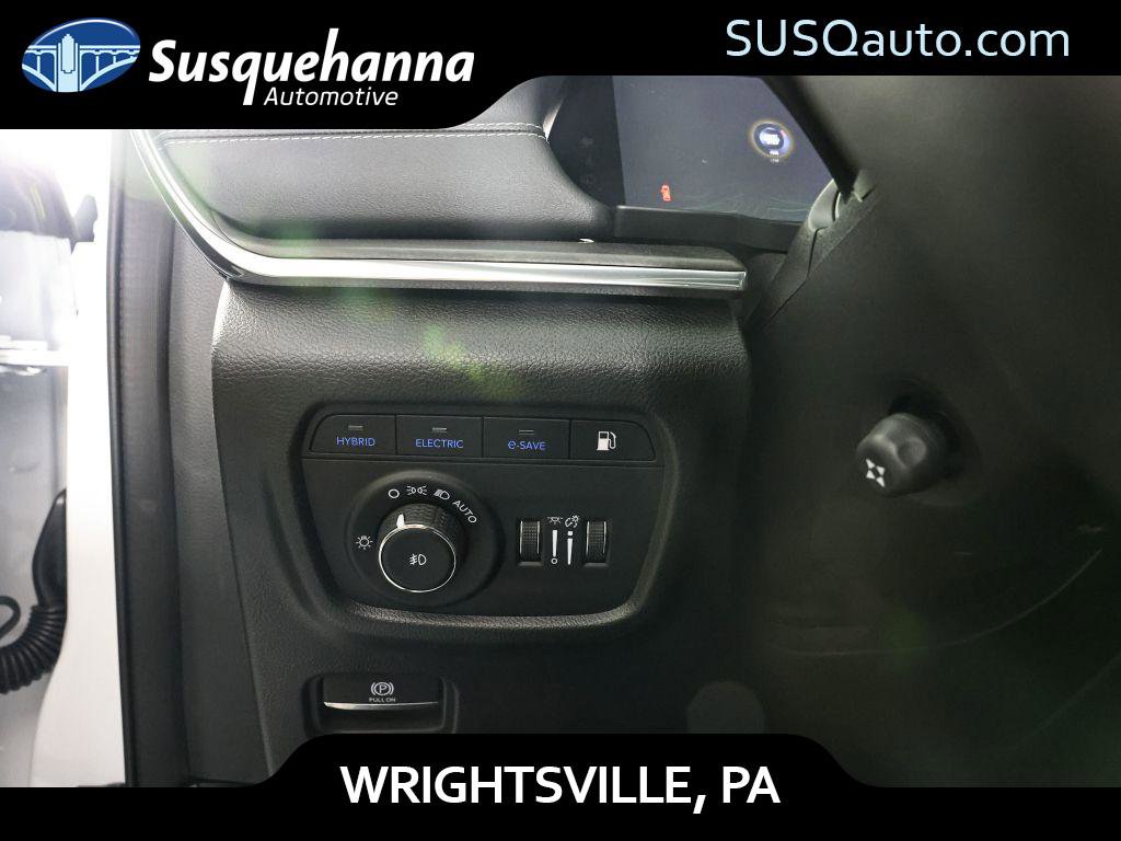 Used 2023 Jeep Grand Cherokee Overland w/ Advanced Protech Group III image 37