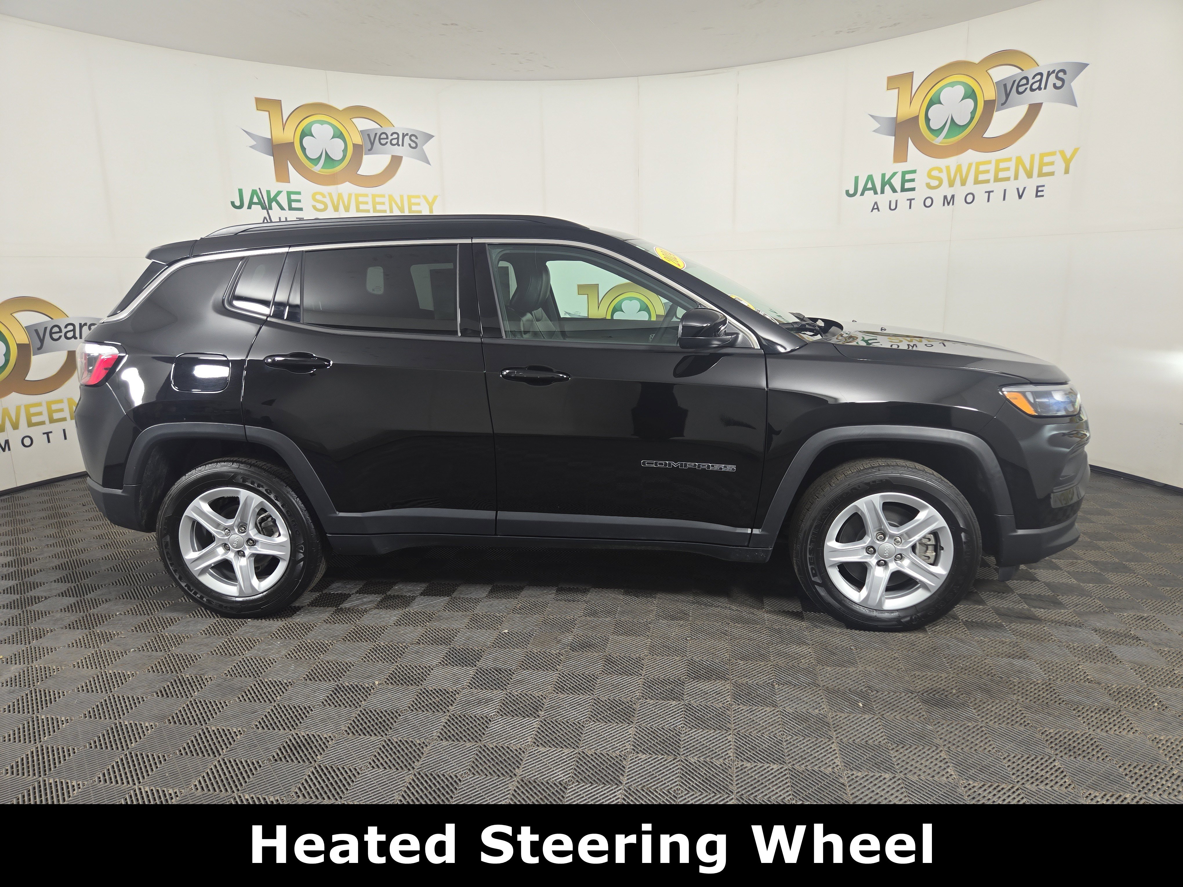 Certified 2024 Jeep Compass Latitude w/ Convenience Group AWD/4WD image 11