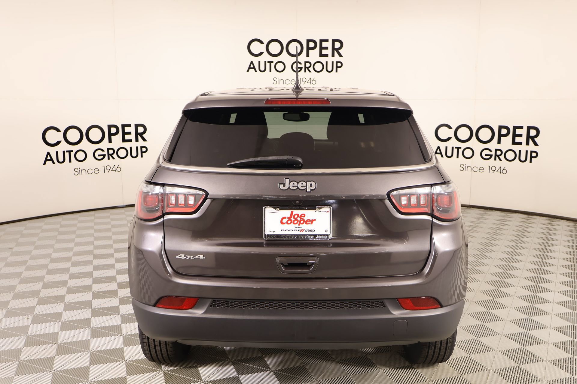 Used 2023 Jeep Compass Sport image 19