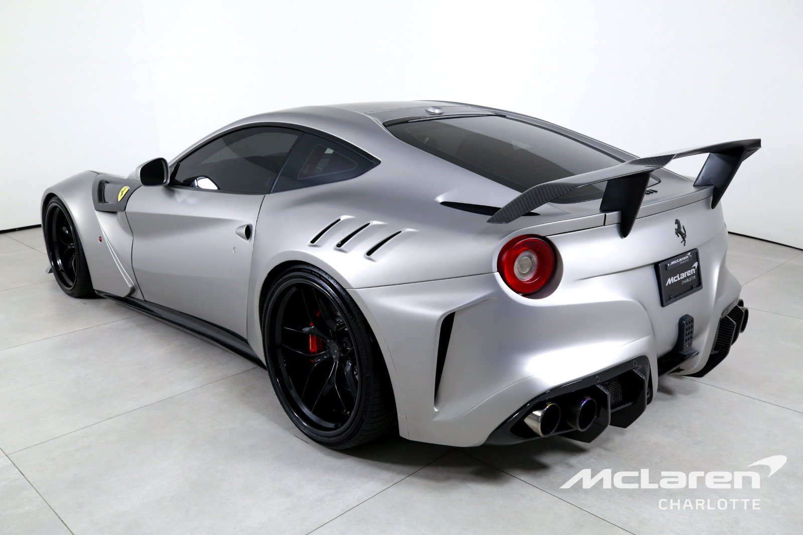 Used 2016 Ferrari F12 Berlinetta RWD image 6