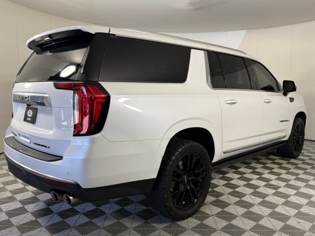 Used 2023 GMC Yukon XL Denali RWD image 8
