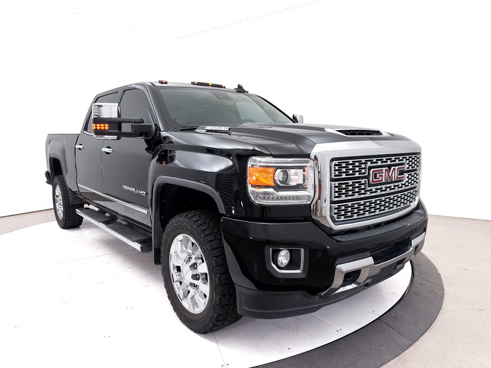 Used 2019 GMC Sierra 2500 Denali AWD/4WD image 11