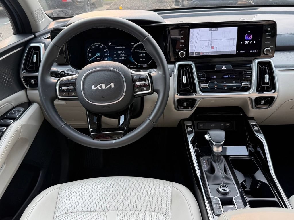 Used 2023 Kia Sorento SX FWD image 30