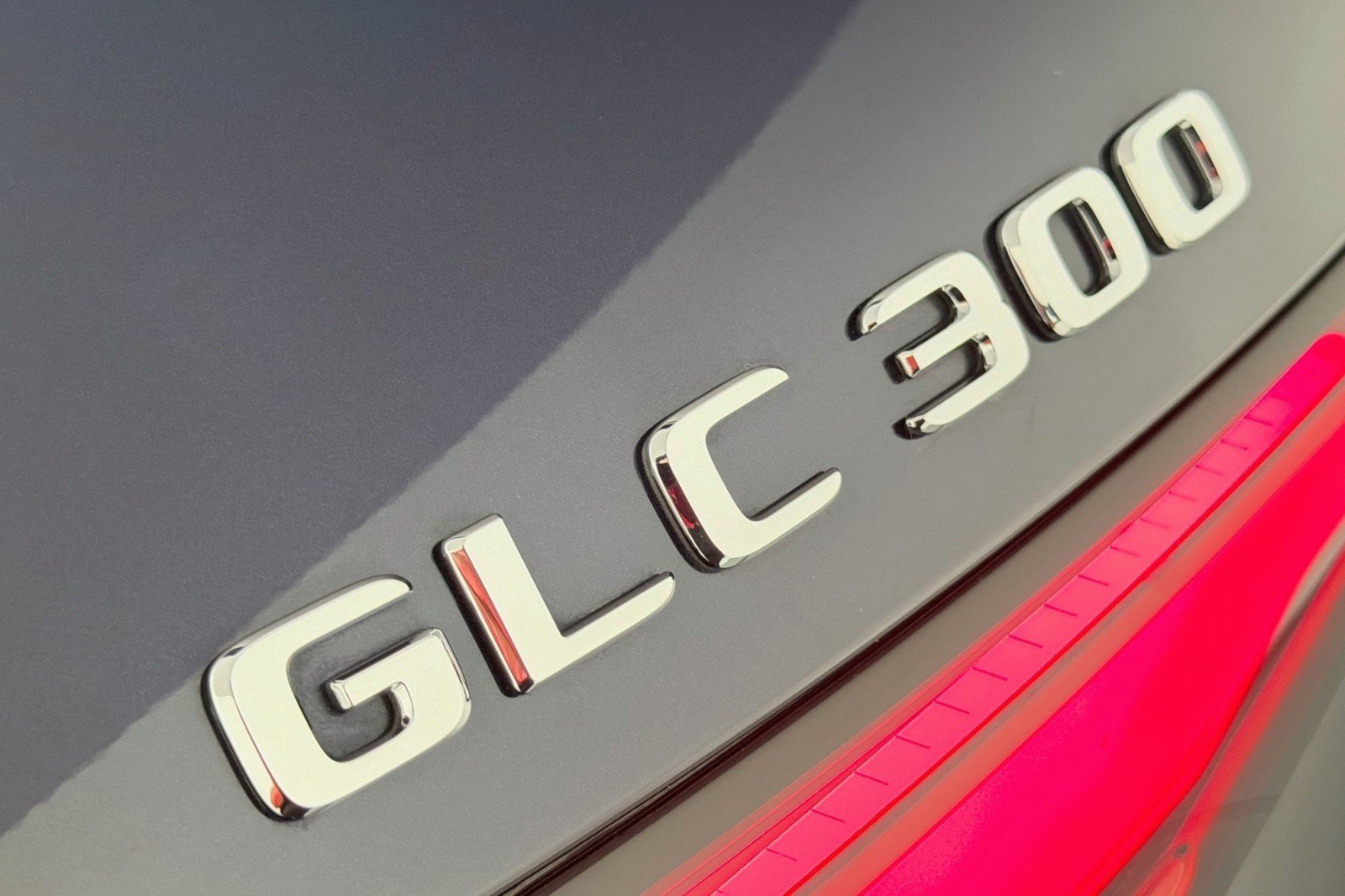 Used 2023 Mercedes-Benz GLC 300 4MATIC image 8