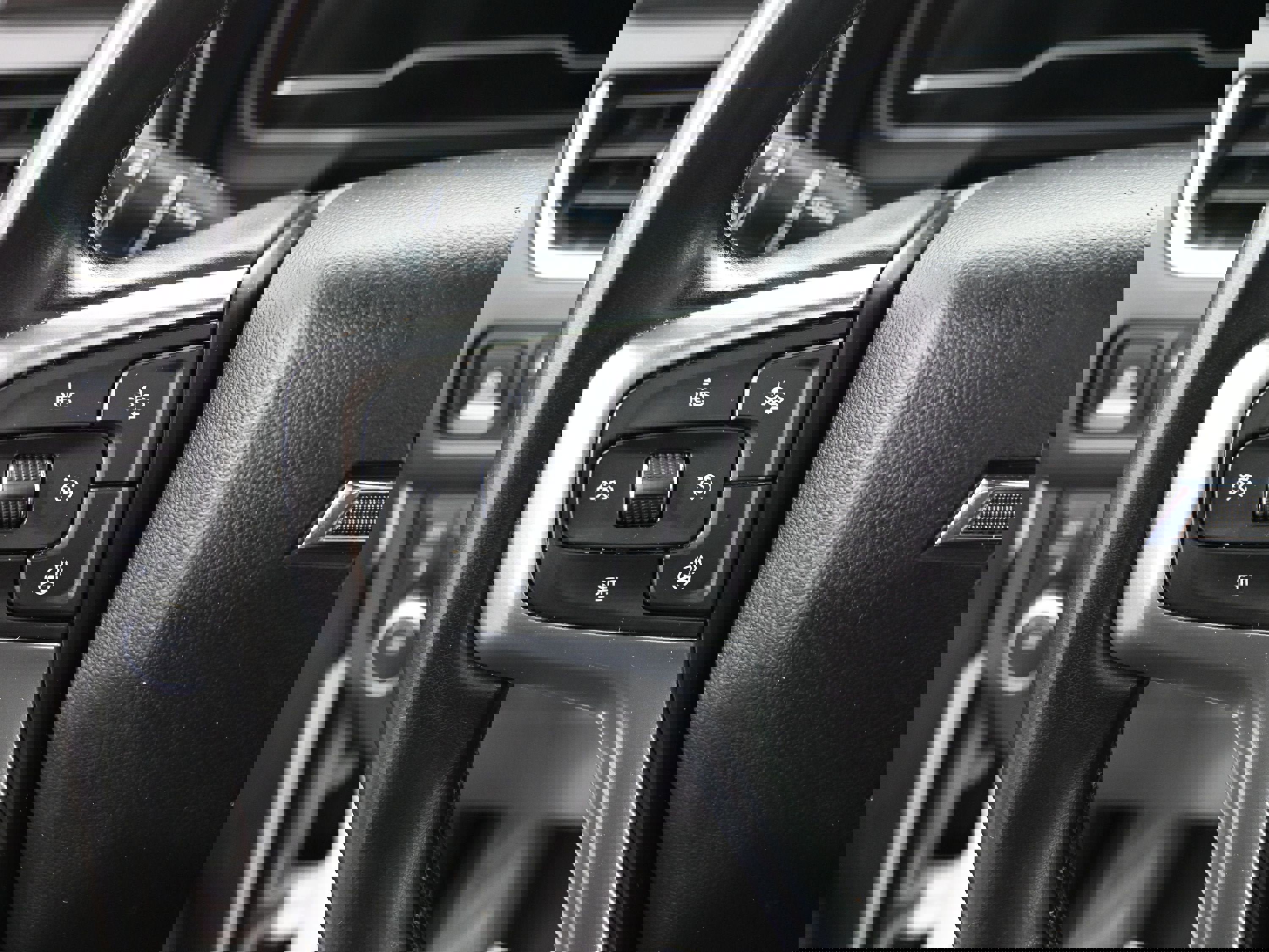 Used 2023 Chevrolet Tahoe Z71 w/ Luxury Package image 12