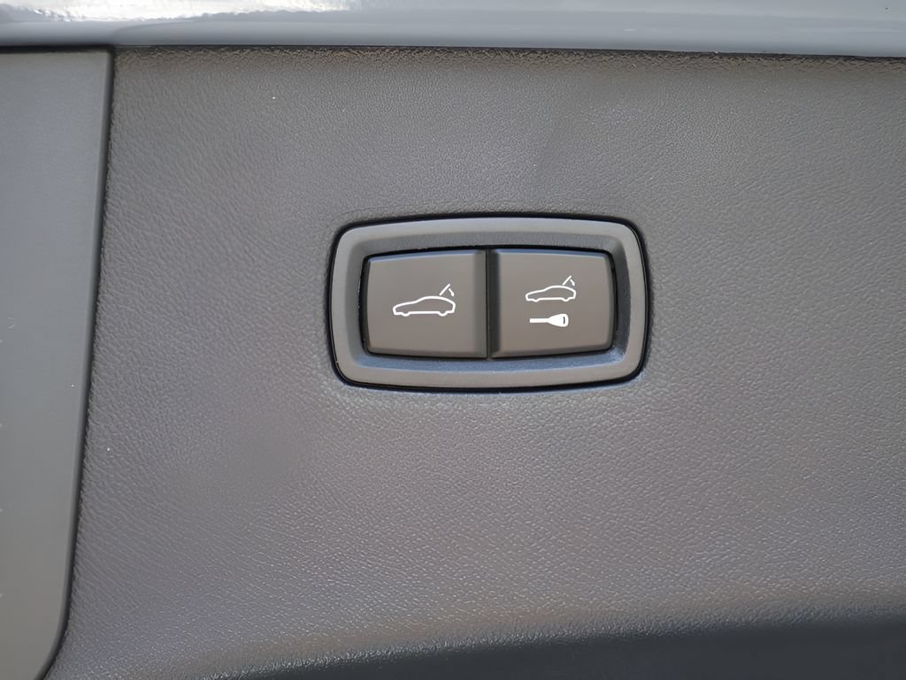 New 2026 Porsche Cayenne E-Hybrid Coupe AWD/4WD image 19