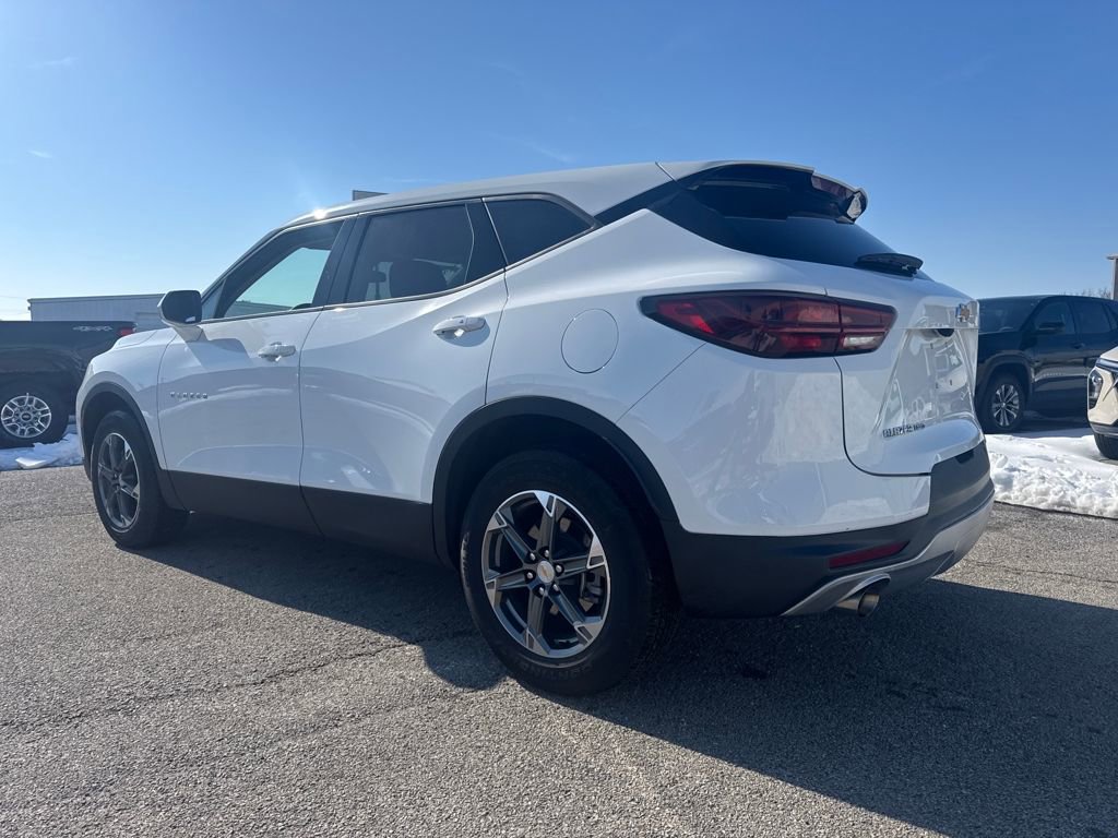 Used 2025 Chevrolet Blazer LT image 5