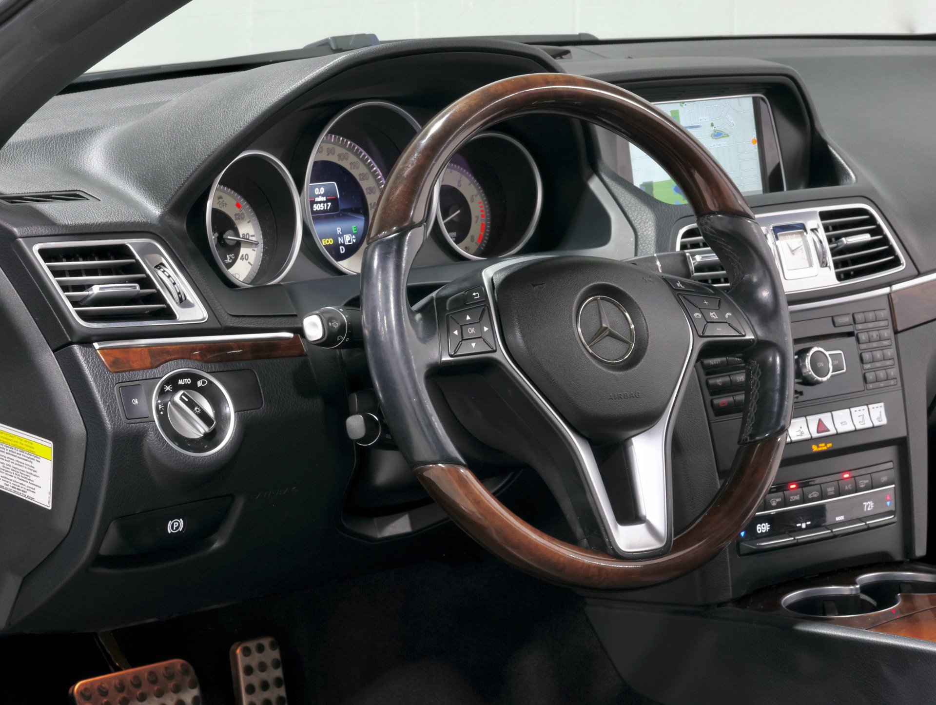 Used 2014 Mercedes-Benz E 550 Cabriolet image 15