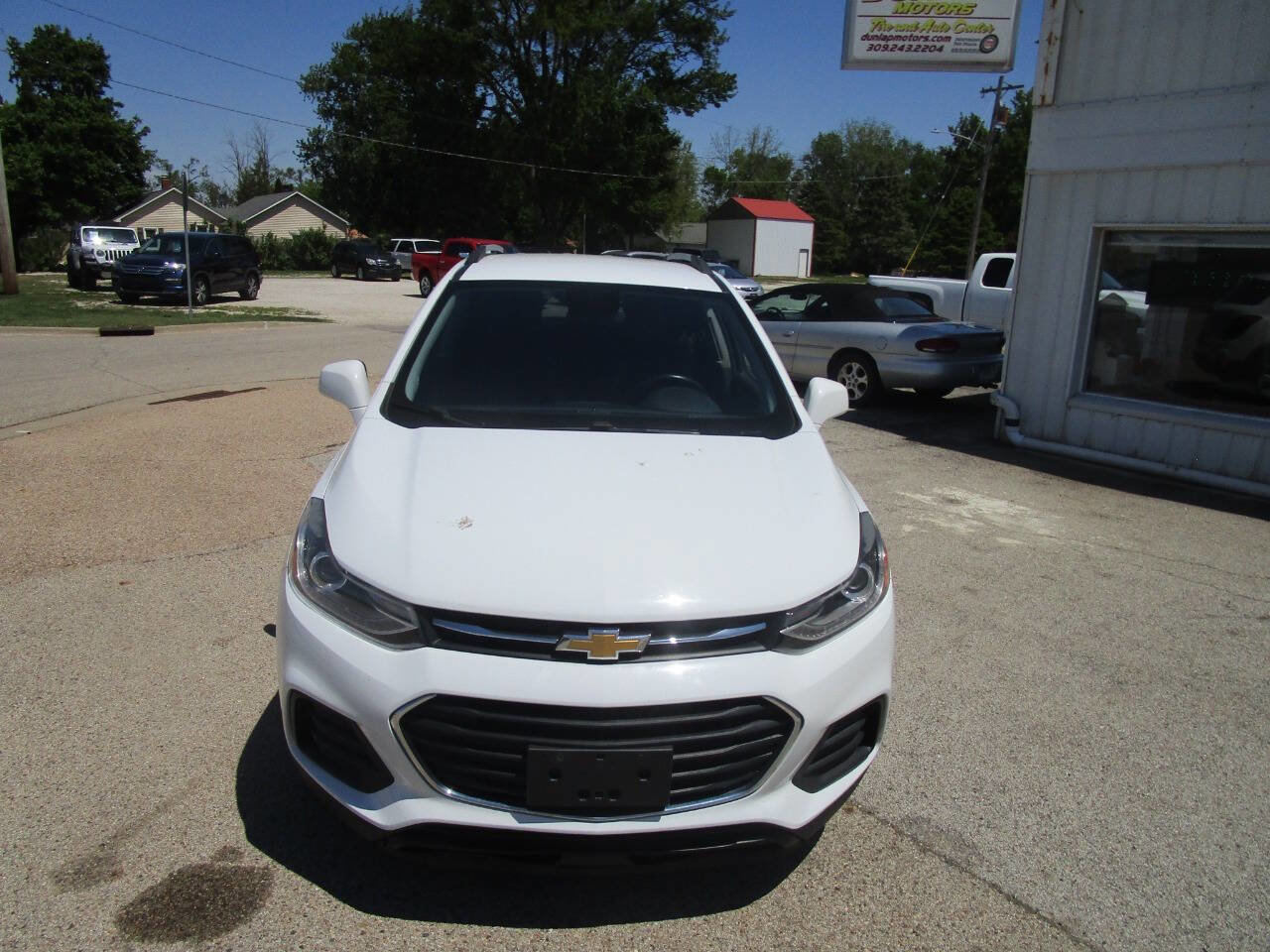Used 2017 Chevrolet Trax LT w/ LT Convenience Package FWD image 8