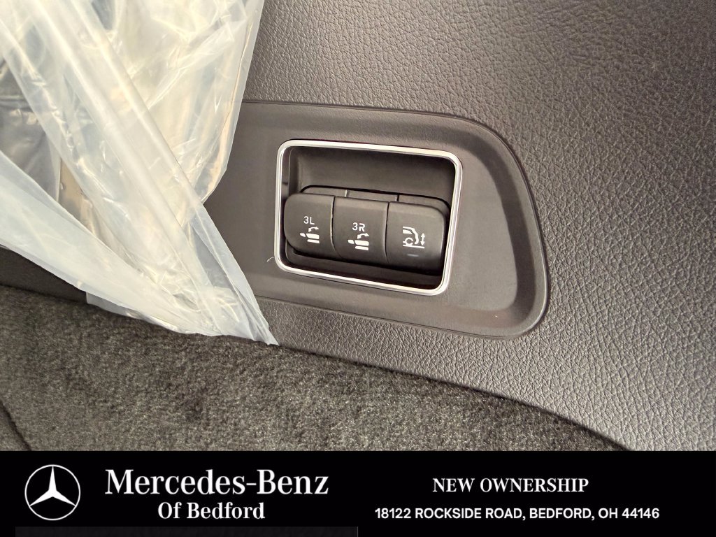 Used 2026 Mercedes-Benz GLS 450 4MATIC image 28