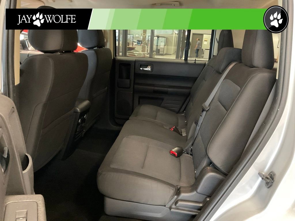Used 2019 Ford Flex SE FWD image 21