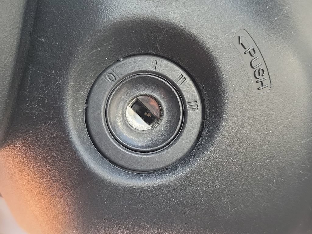 Used 2014 Honda Odyssey LX image 29