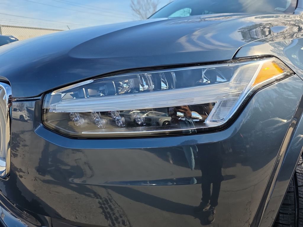 Certified 2025 Volvo XC90 B5 Core image 36