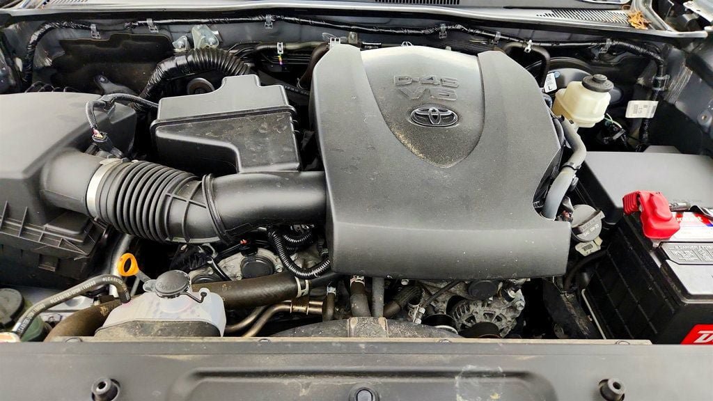 Used 2019 Toyota Tacoma SR5 AWD/4WD image 25