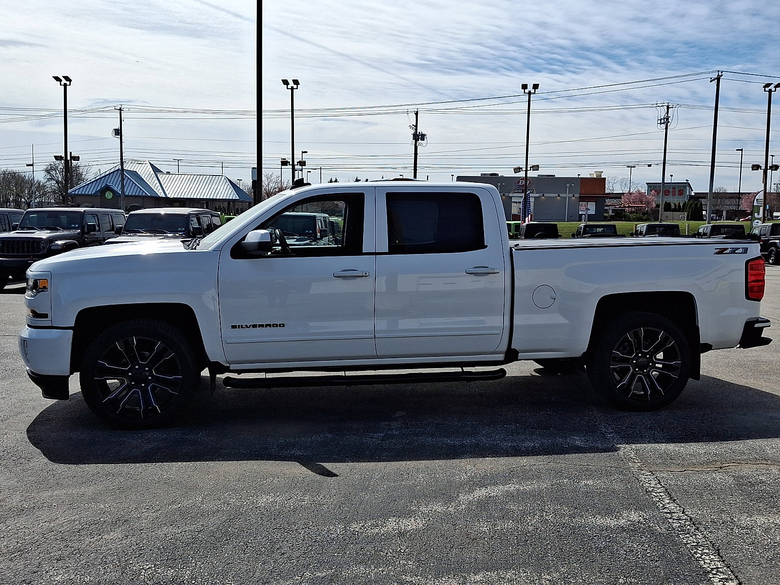 Used 2018 Chevrolet Silverado 1500 LT w/ All Star Edition image 5