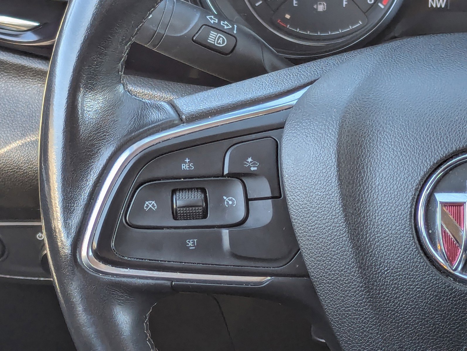 Used 2021 Buick Encore GX Preferred image 23