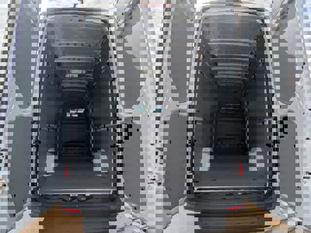 Used 2024 Mercedes-Benz eSprinter 170 Cargo image 31