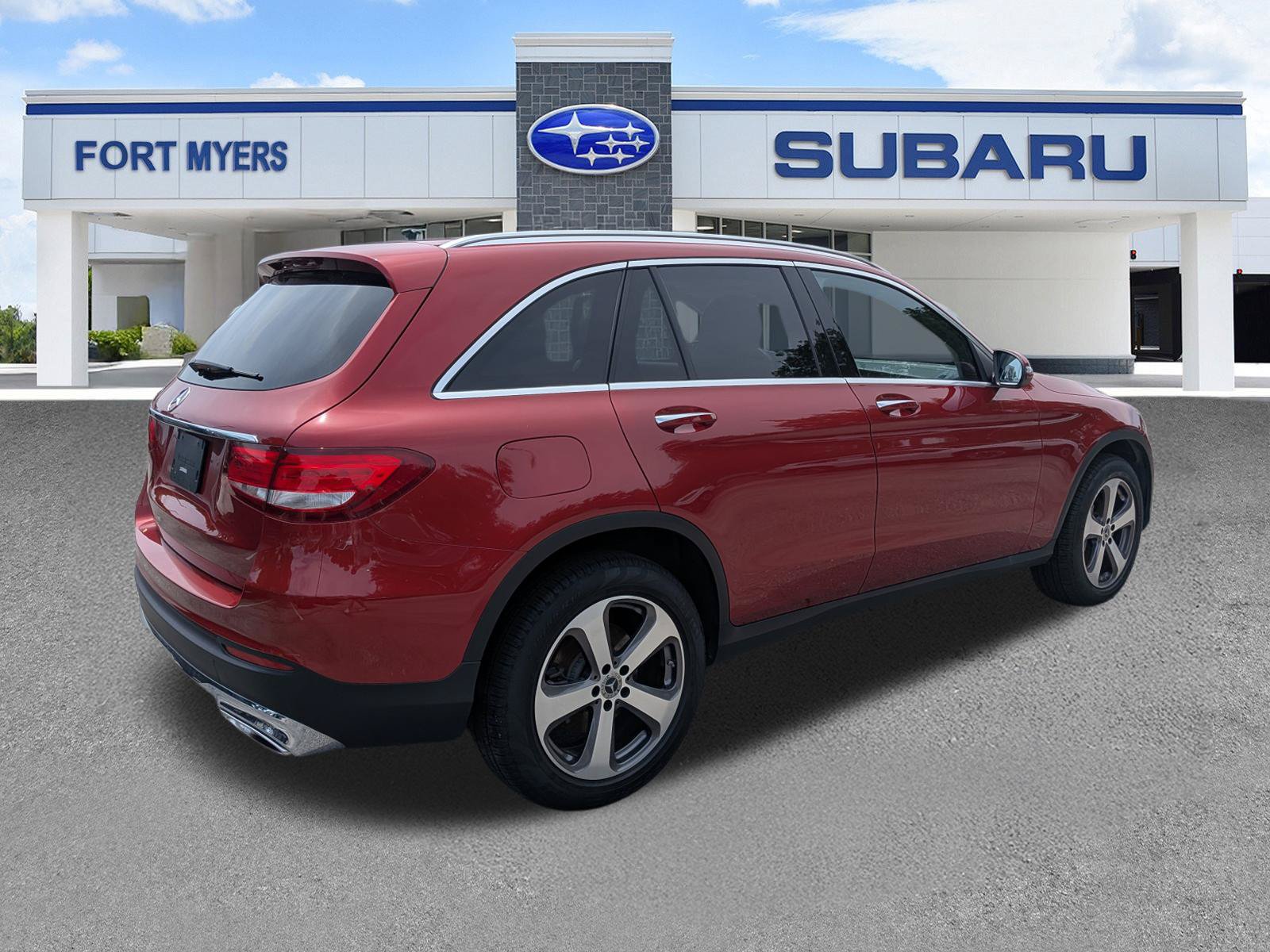Used 2019 Mercedes-Benz GLC 300 image 3