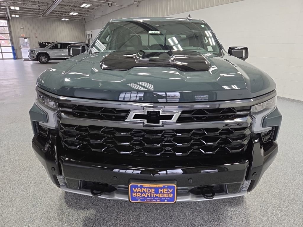 New 2026 Chevrolet Silverado 1500 ZR2 image 2